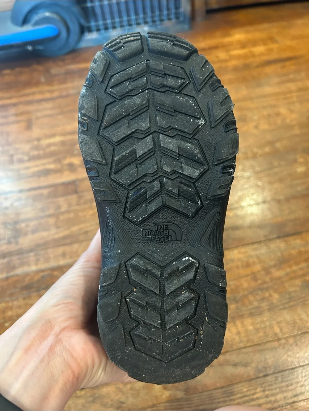TNF snow boots sz Y3